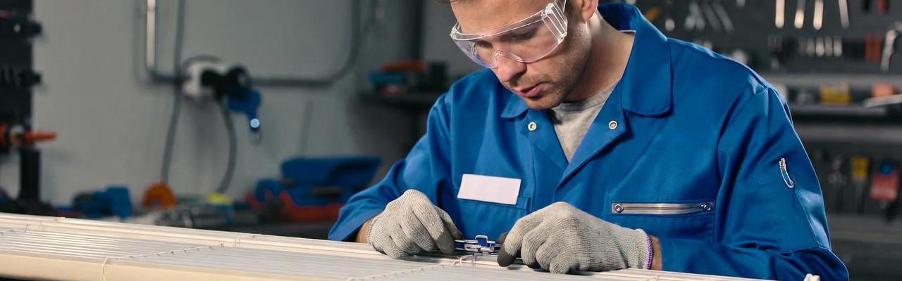 Reparación de una persiana atascada en Getafe